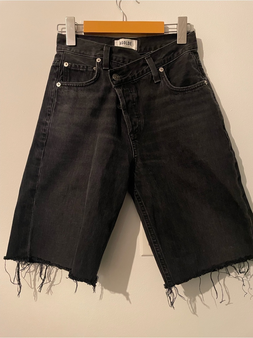 AGOLDE criss-cross denim short